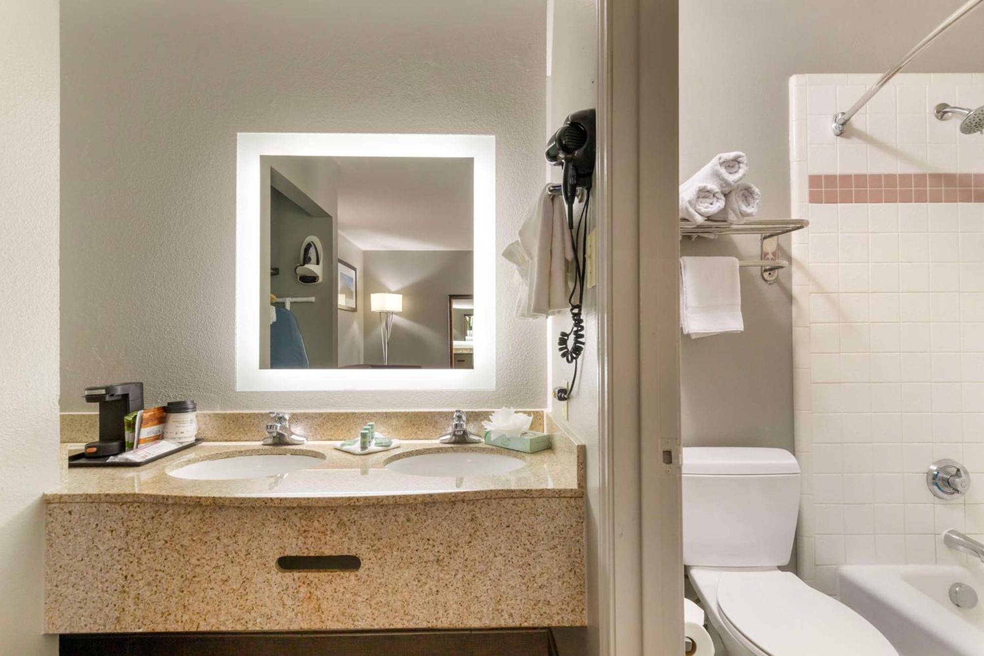Best Western Near Lackland Afb Seaworld San Antonio Esterno foto