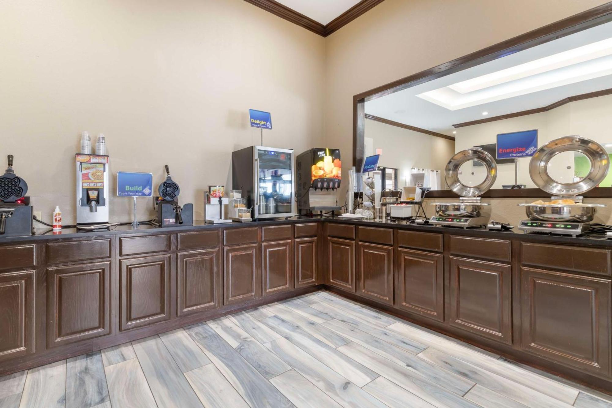 Best Western Near Lackland Afb Seaworld San Antonio Esterno foto