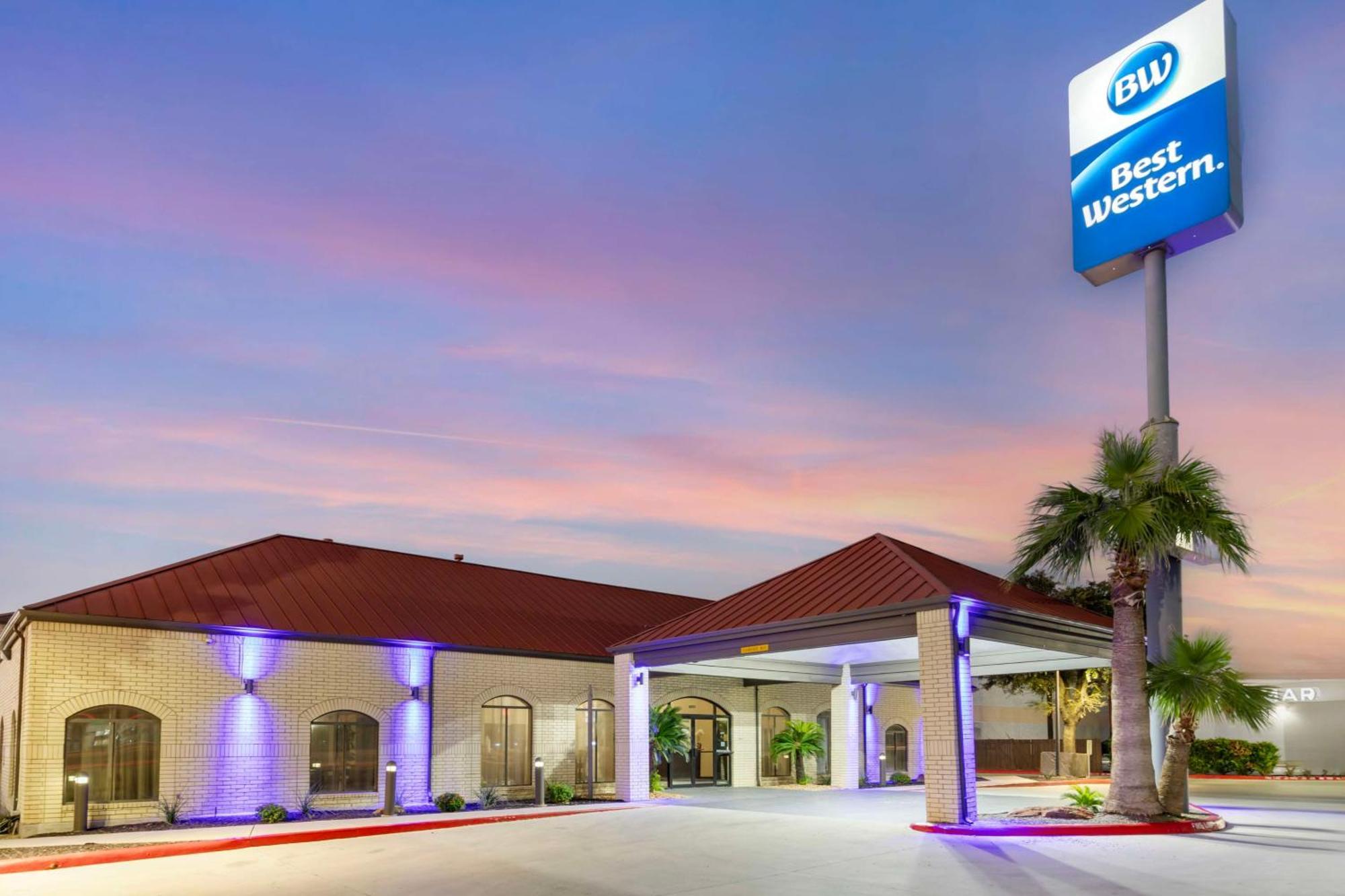 Best Western Near Lackland Afb Seaworld San Antonio Esterno foto